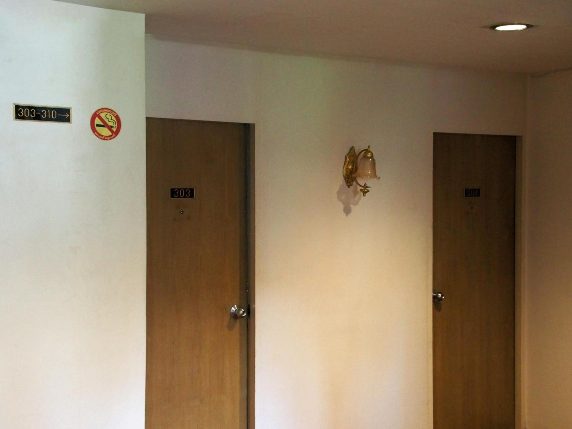 Wish Inn Chidlom V วิช อินน์ ชิดลม 2 Banguecoque Exterior foto